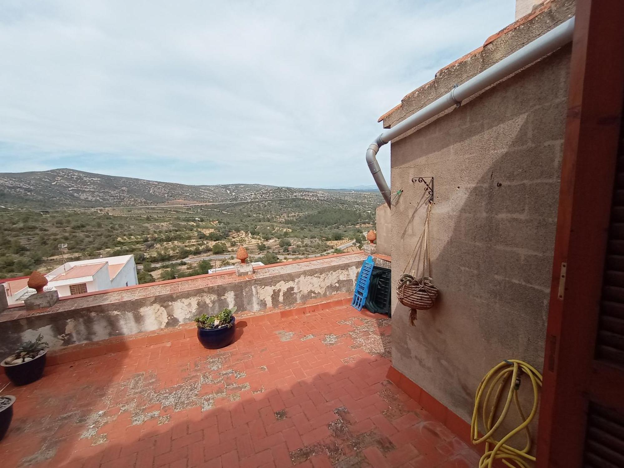 Tranquil And Spacious Townhouse In Historical And Picturesque Cervera Del Maestre Zewnętrze zdjęcie