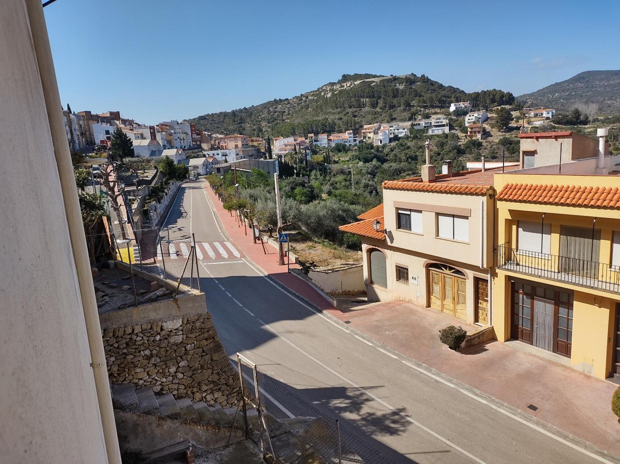 Tranquil And Spacious Townhouse In Historical And Picturesque Cervera Del Maestre Zewnętrze zdjęcie