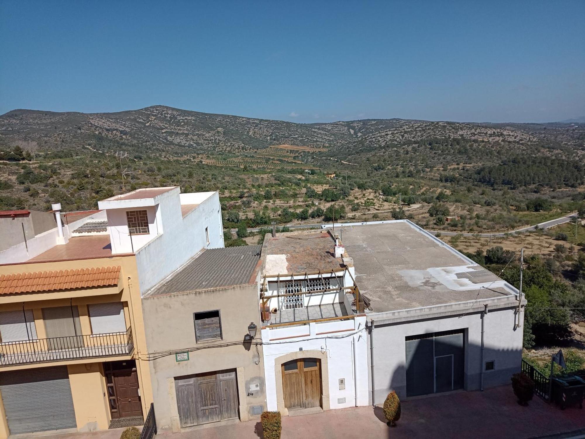 Tranquil And Spacious Townhouse In Historical And Picturesque Cervera Del Maestre Zewnętrze zdjęcie